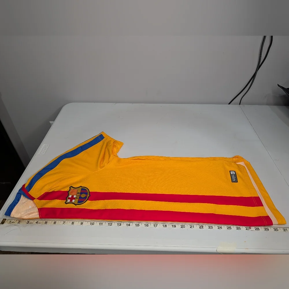 Nike FC Barcelona Soccer Jersey Yellow and Red Striped Men's Dri-Fit Football L